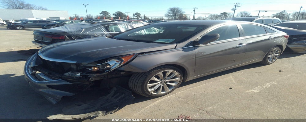 5NPEC4AC9BH215850 2011 HYUNDAI SONATA photo no. 2