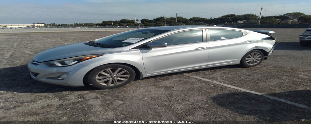 KMHDH4AE8FU225162 2015 HYUNDAI ELANTRA photo no. 2