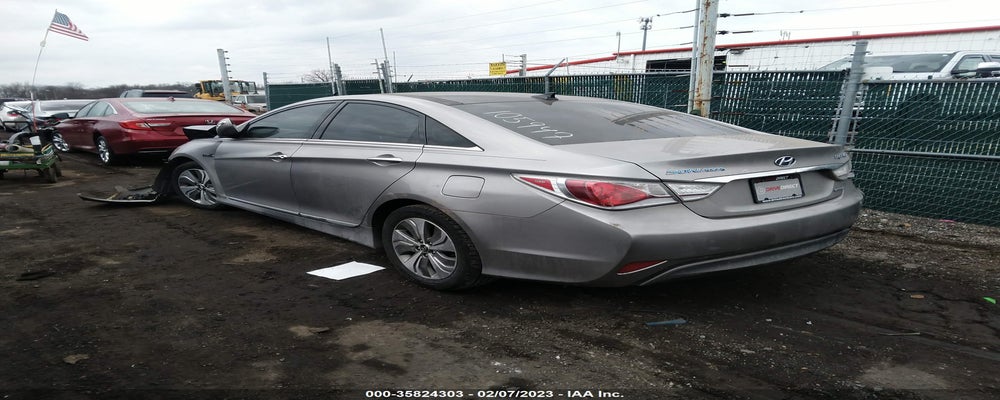 KMHEC4A40EA105947 2014 HYUNDAI SONATA HYBRID photo no. 3