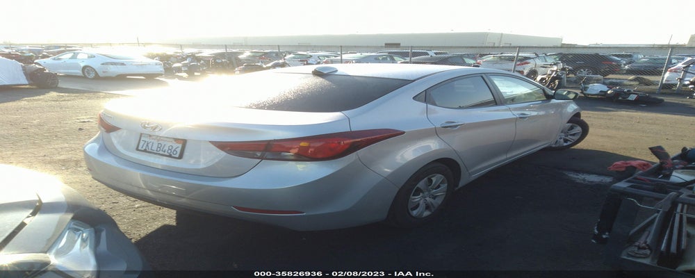 5NPDH4AE7GH717939 2016 HYUNDAI ELANTRA photo no. 4