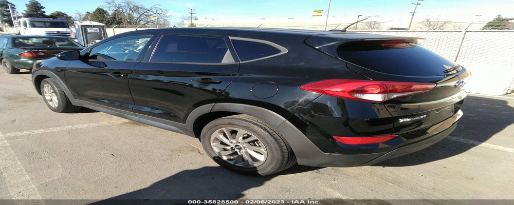 KM8J23A40HU427048 2017 HYUNDAI TUCSON photo no. 3