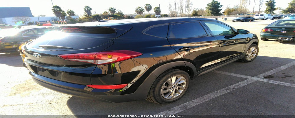 KM8J23A40HU427048 2017 HYUNDAI TUCSON photo no. 4