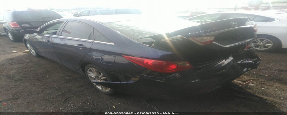 5NPEB4AC9BH049963 2011 HYUNDAI SONATA photo no. 3