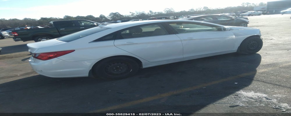 5NPEB4AC2BH178059 2011 HYUNDAI SONATA photo no. 4