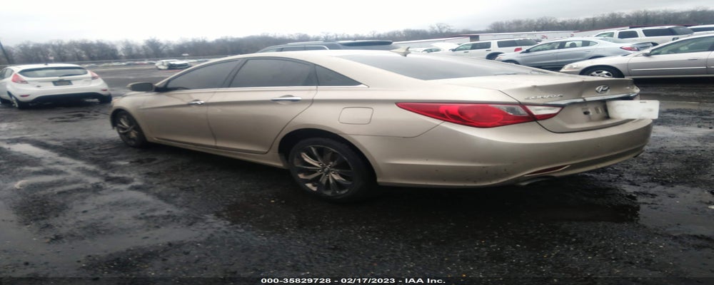 5NPEC4AB2BH217804 2011 HYUNDAI SONATA photo no. 3