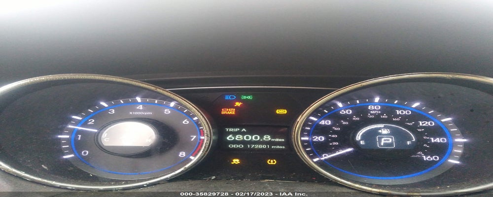 5NPEC4AB2BH217804 2011 HYUNDAI SONATA photo no. 7