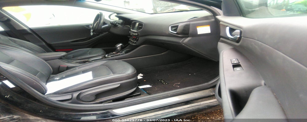 KMHC85LC2HU020761 2017 HYUNDAI IONIQ HYBRID photo no. 5