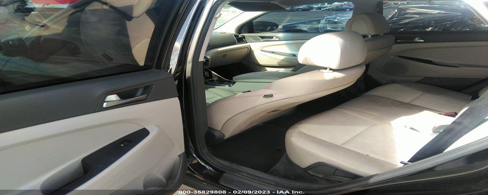 KM8J33A45GU062121 2016 HYUNDAI TUCSON photo no. 8