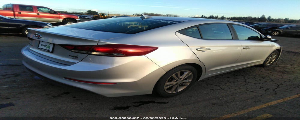 5NPD84LF4JH365710 2018 HYUNDAI ELANTRA photo no. 4