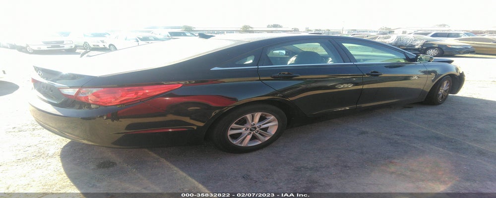 5NPEB4AC8BH215695 2011 HYUNDAI SONATA photo no. 4