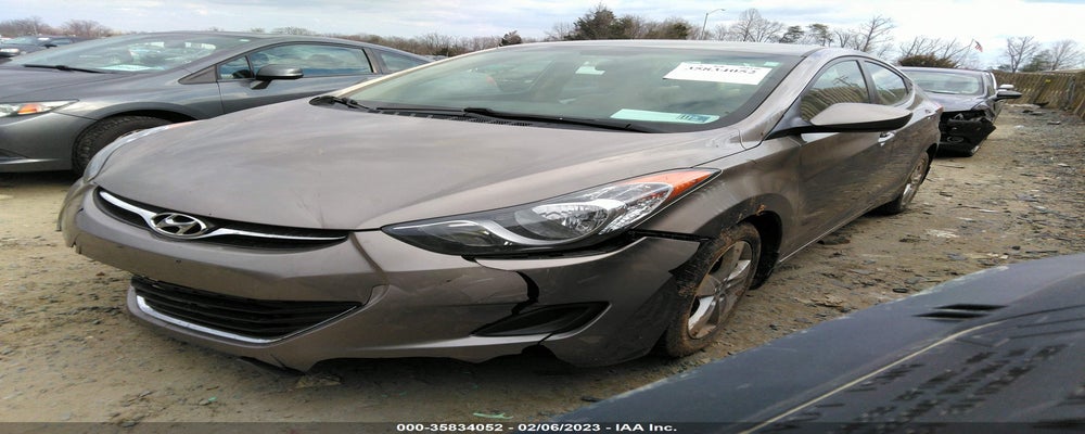 5NPDH4AE8DH233354 2013 HYUNDAI ELANTRA photo no. 2