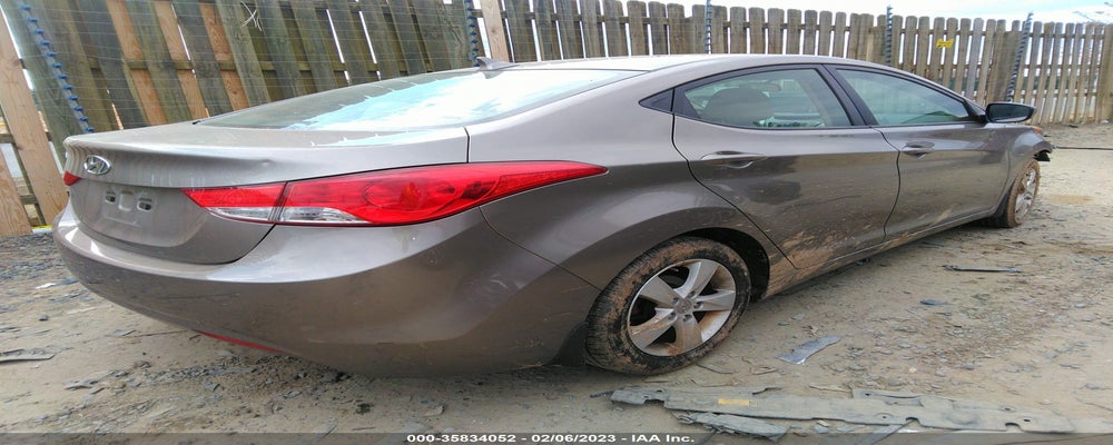 5NPDH4AE8DH233354 2013 HYUNDAI ELANTRA photo no. 4