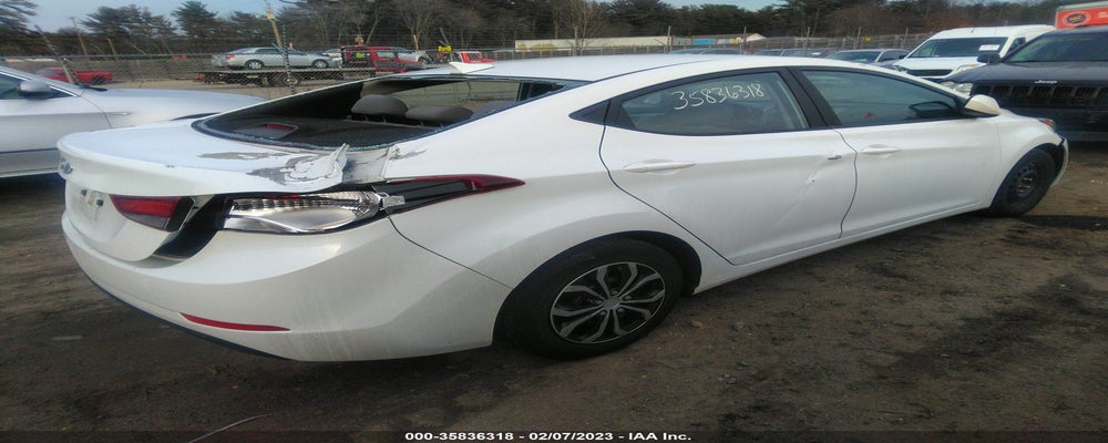5NPDH4AE7GH758345 2016 HYUNDAI ELANTRA photo no. 4