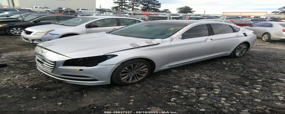 KMHGN4JE8FU082591 2015 HYUNDAI GENESIS photo no. 2