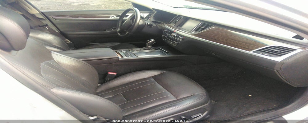 KMHGN4JE8FU082591 2015 HYUNDAI GENESIS photo no. 5