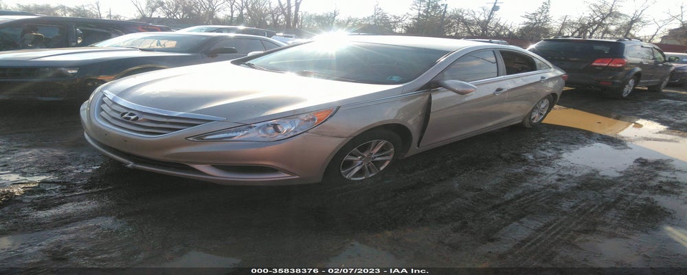5NPEB4AC5BH115215 2011 HYUNDAI SONATA photo no. 2
