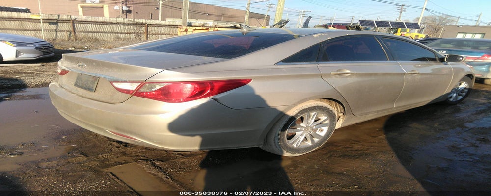 5NPEB4AC5BH115215 2011 HYUNDAI SONATA photo no. 4