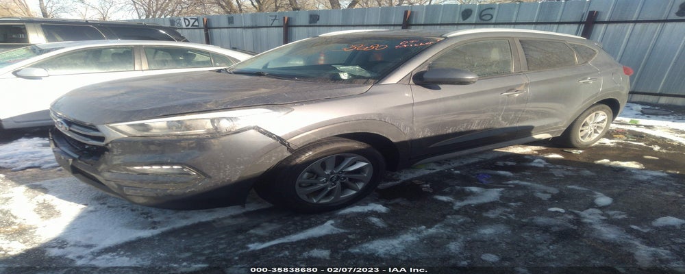 KM8J3CA40JU747294 2018 HYUNDAI TUCSON photo no. 2