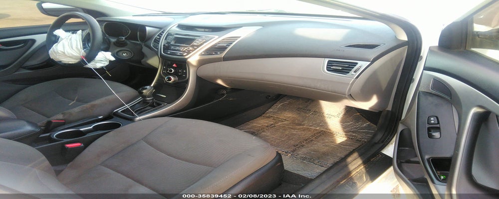 5NPDH4AE7GH758880 2016 HYUNDAI ELANTRA photo no. 5