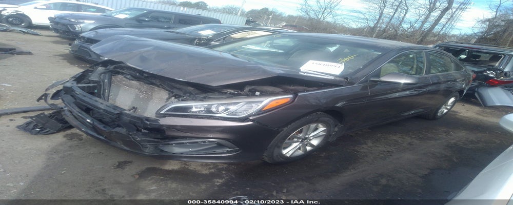 5NPE24AF3FH154885 2015 HYUNDAI SONATA photo no. 2