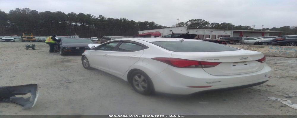 5NPDH4AE9FH648802 2015 HYUNDAI ELANTRA photo no. 3