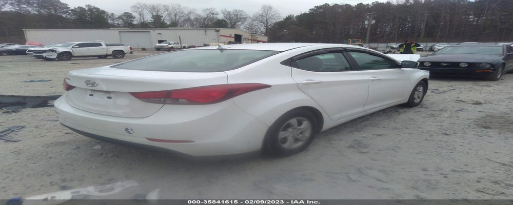 5NPDH4AE9FH648802 2015 HYUNDAI ELANTRA photo no. 4