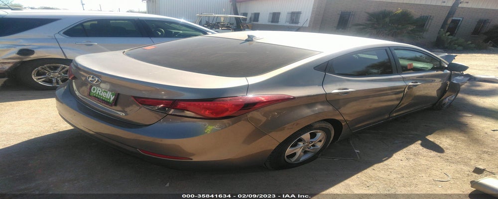 5NPDH4AE3FH574017 2015 HYUNDAI ELANTRA photo no. 4