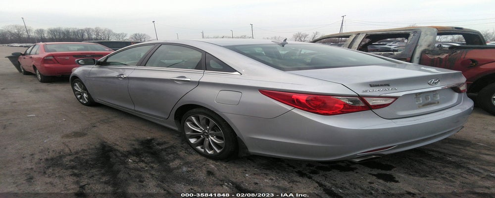 5NPEC4AC7BH187899 2011 HYUNDAI SONATA photo no. 3