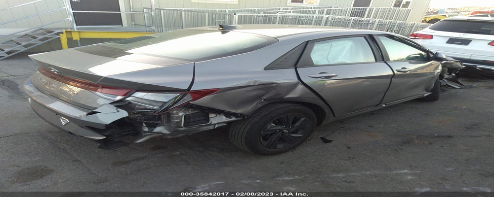 KMHLM4AG9NU365292 2022 HYUNDAI ELANTRA photo no. 4