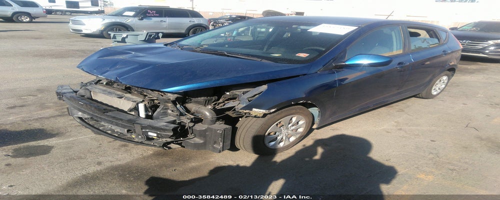 KMHCT5AE2GU256926 2016 HYUNDAI ACCENT photo no. 2