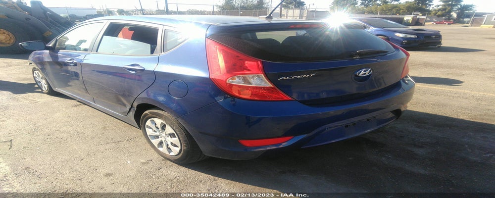 KMHCT5AE2GU256926 2016 HYUNDAI ACCENT photo no. 3