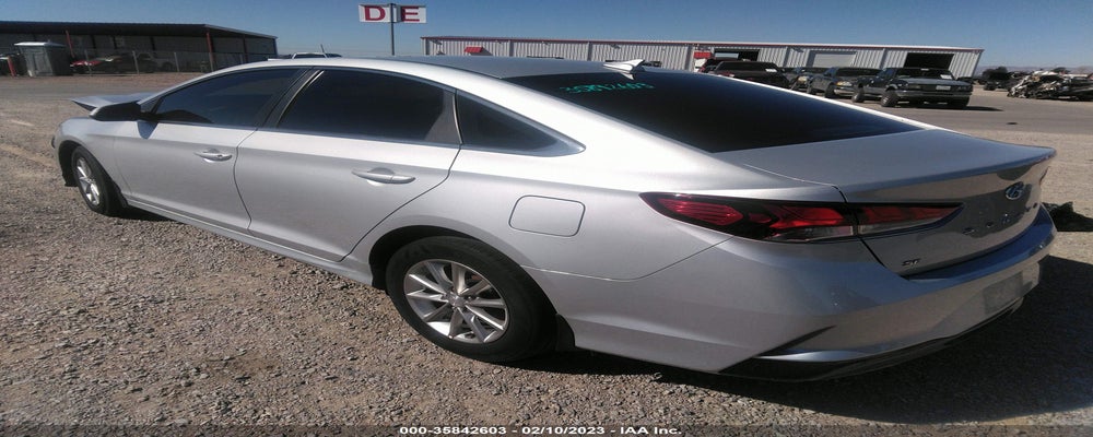 5NPE24AF3KH815681 2019 HYUNDAI SONATA photo no. 3