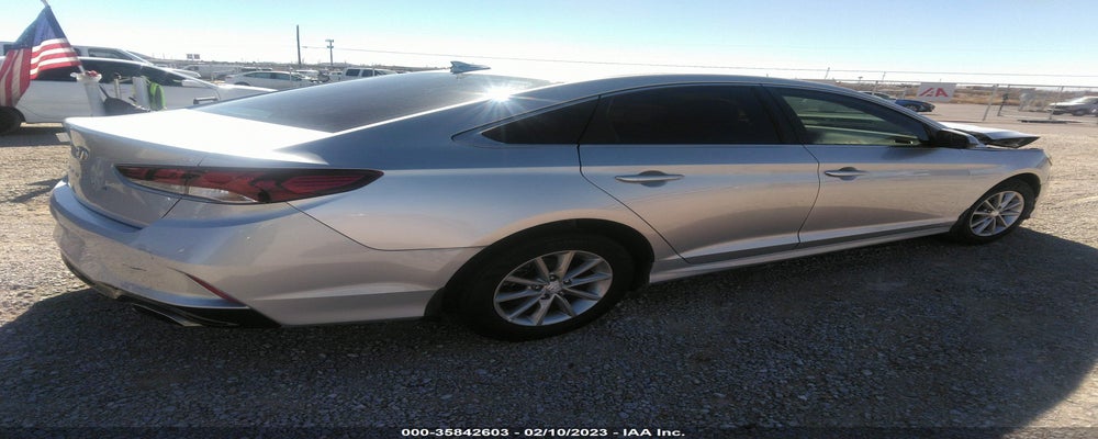 5NPE24AF3KH815681 2019 HYUNDAI SONATA photo no. 4