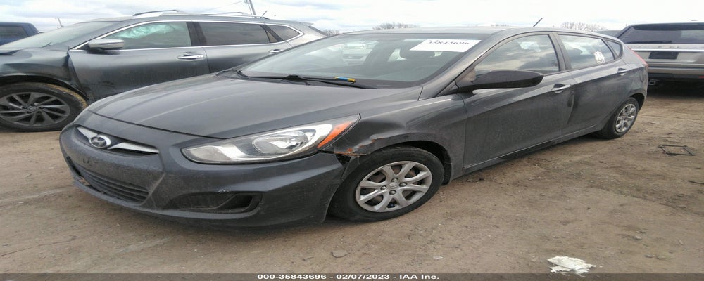 KMHCT5AE0DU072158 2013 HYUNDAI ACCENT photo no. 2