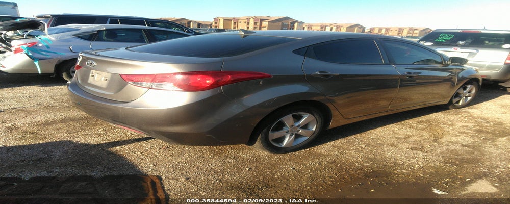 5NPDH4AE5DH448075 2013 HYUNDAI ELANTRA photo no. 4
