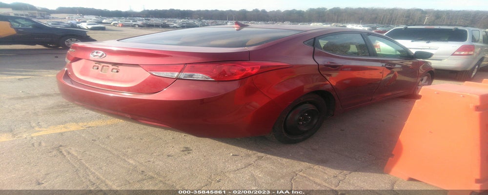 5NPDH4AE5DH235630 2013 HYUNDAI ELANTRA photo no. 4