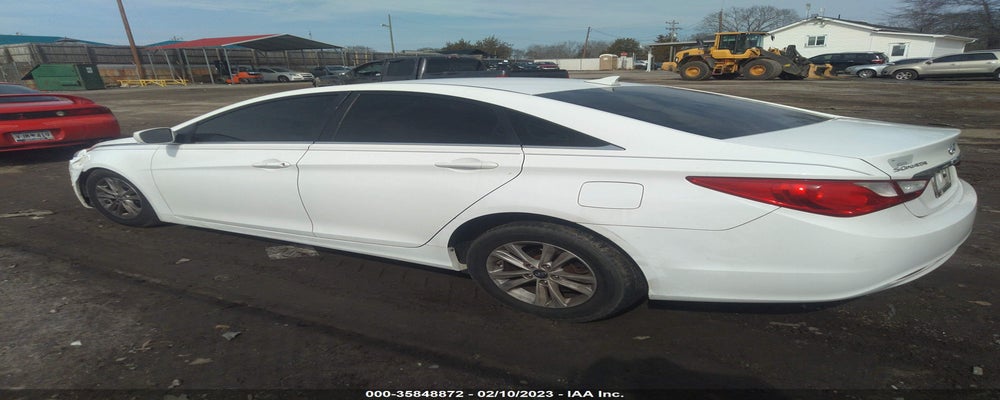 5NPEB4AC4DH740241 2013 HYUNDAI SONATA photo no. 3