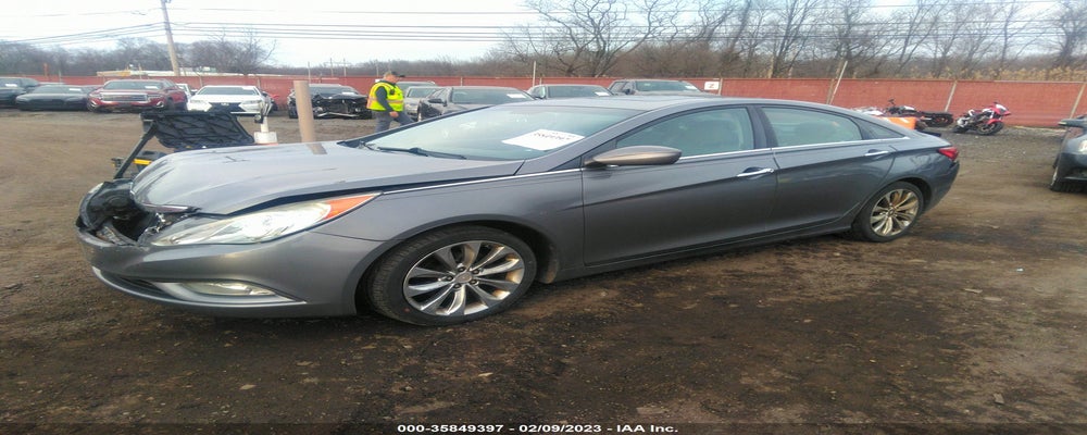 5NPEC4AC0BH151598 2011 HYUNDAI SONATA photo no. 2