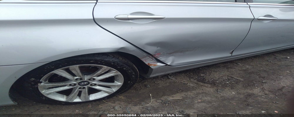 5NPEB4AC0BH014390 2011 HYUNDAI SONATA photo no. 6