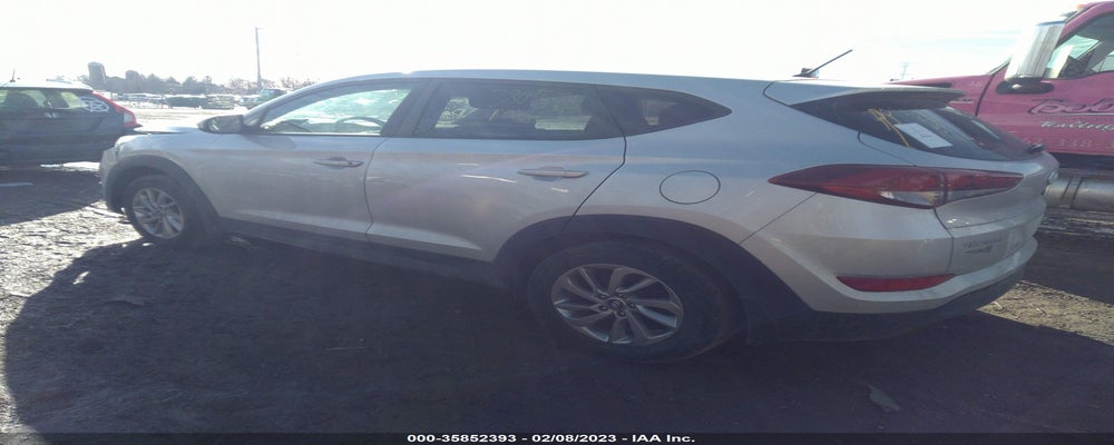 KM8J2CA45JU654645 2018 HYUNDAI TUCSON photo no. 3