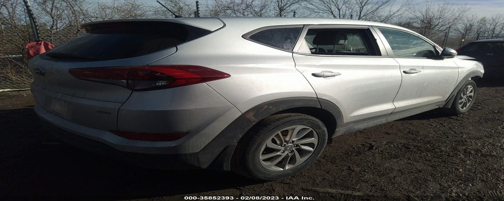 KM8J2CA45JU654645 2018 HYUNDAI TUCSON photo no. 4