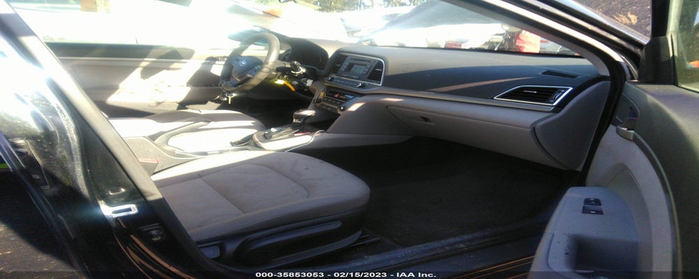 KMHD74LF1HU111693 2017 HYUNDAI ELANTRA photo no. 5