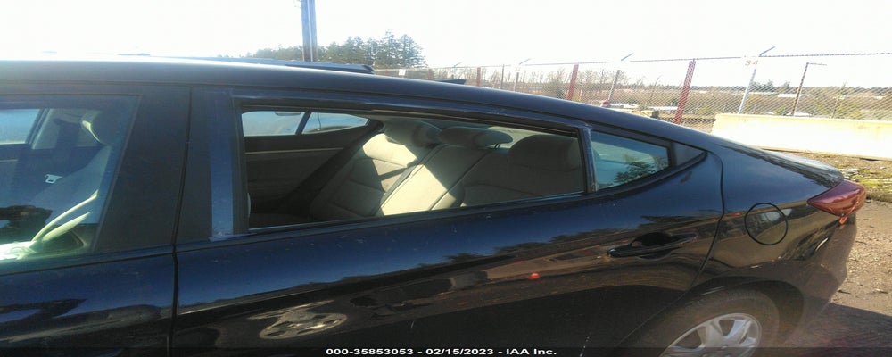 KMHD74LF1HU111693 2017 HYUNDAI ELANTRA photo no. 6