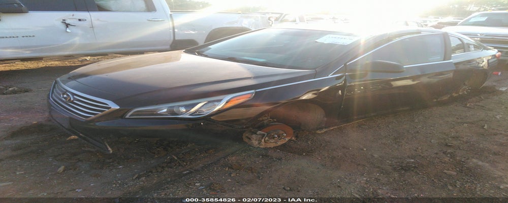 5NPE24AF4FH034481 2015 HYUNDAI SONATA photo no. 2