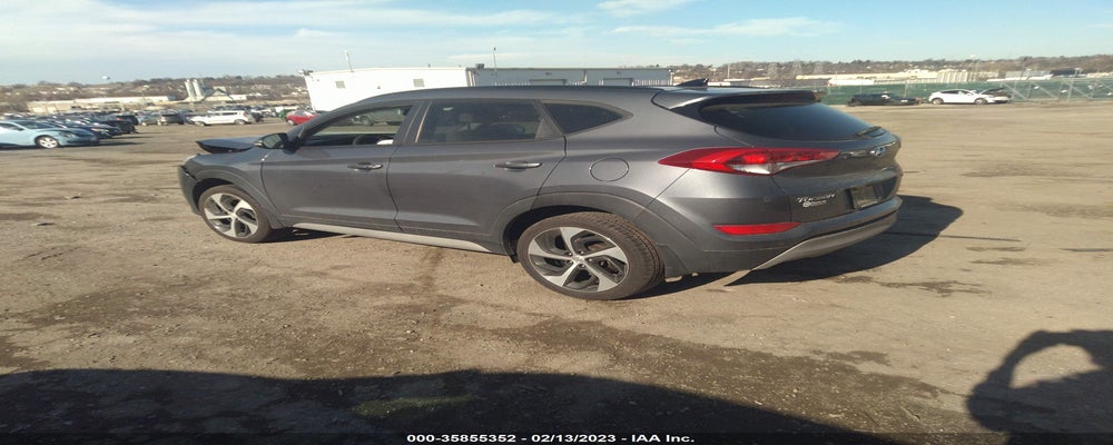 KM8J3CA22JU834094 2018 HYUNDAI TUCSON photo no. 3