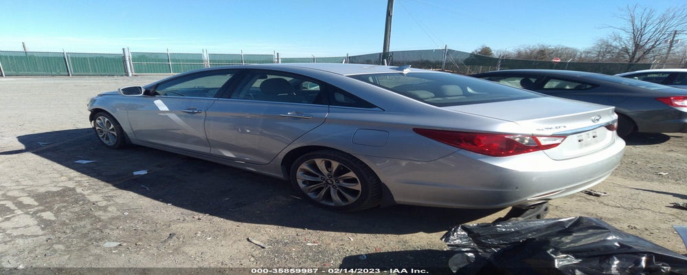 5NPEC4AC2BH122636 2011 HYUNDAI SONATA photo no. 3