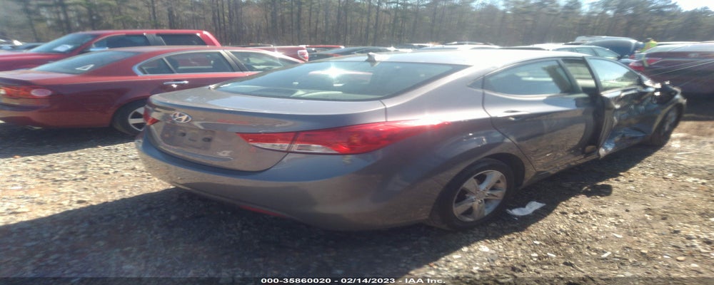 5NPDH4AEXDH204437 2013 HYUNDAI ELANTRA photo no. 4