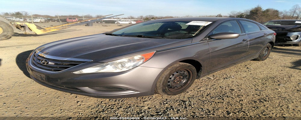 5NPEB4AC0BH039810 2011 HYUNDAI SONATA photo no. 2