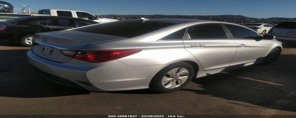 5NPEB4AC3EH828859 2014 HYUNDAI SONATA photo no. 4