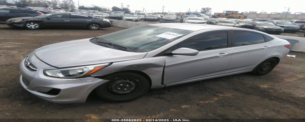 KMHCT4AE1FU919427 2015 HYUNDAI ACCENT photo no. 2